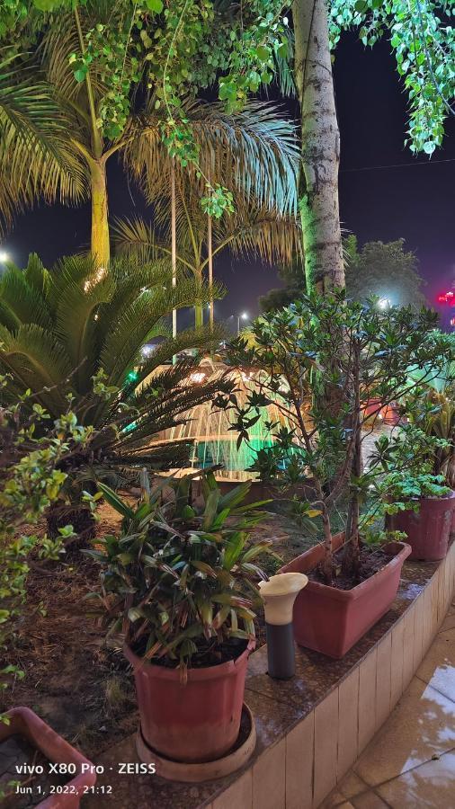 Tgv Hotel Αχμπανταμπάντ Εξωτερικό φωτογραφία